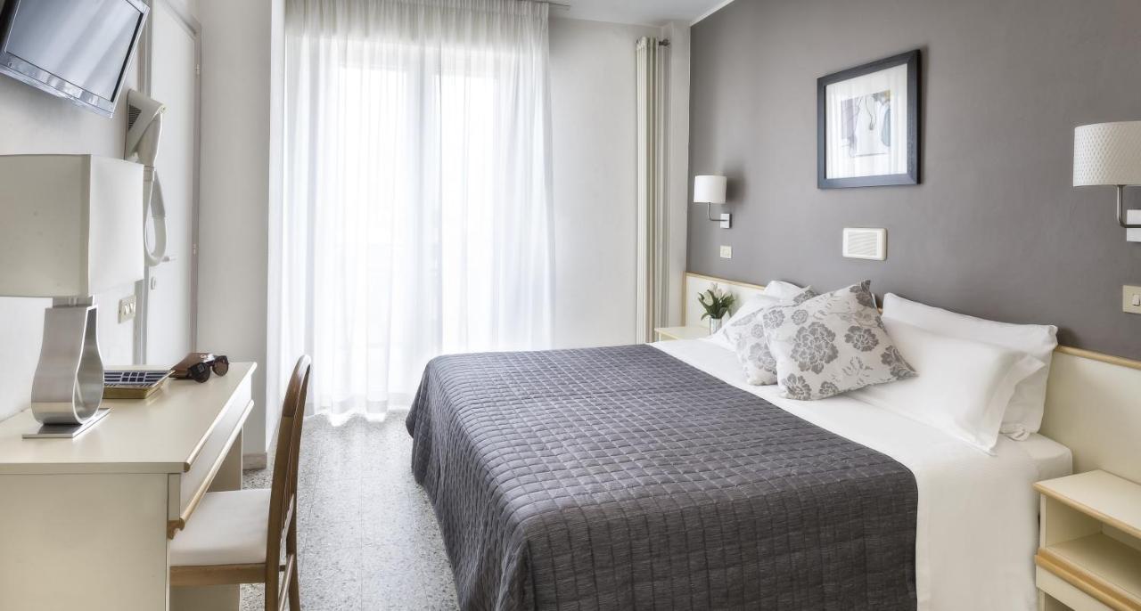 Hotel Carignano リッチョーネ エクステリア 写真